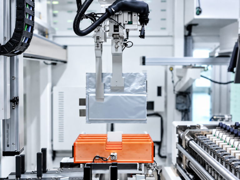 Cell manufacturing line